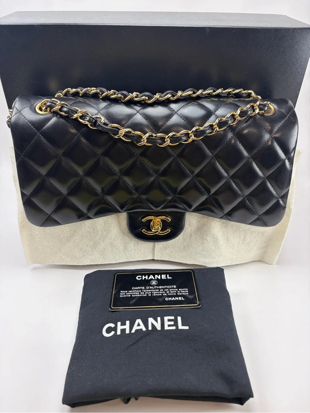 CHANEL classic quilted